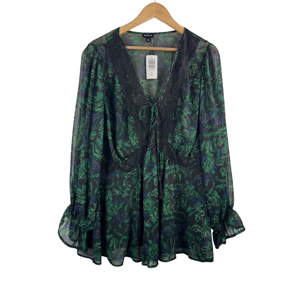 Torrid Floral Lace Up Top 3X Green Chiffon Boho Whimsigoth Bell Sleeve fairy